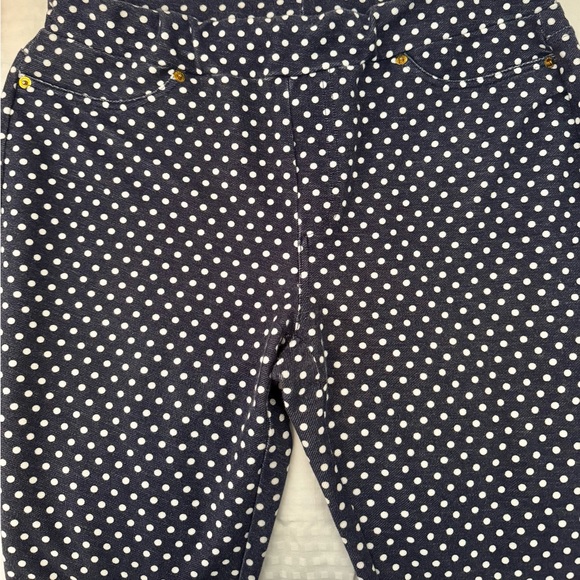 Women’s polka dot leggings. - Picture 6 of 11